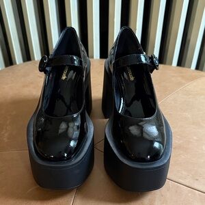 Larroude platform patent leather Mary Jane 6